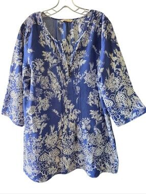 Soft Surroundings Blue and White Floral Tunic Size Large